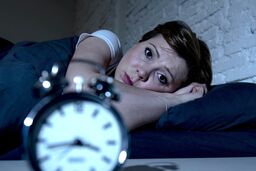 خواب نامنظم چه بلایی سر بدن می‌آورد؟