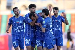 بازی‌های استقلال، سپاهان و تراکتور به تعویق افتاد