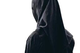 زنی در مخمصه زندگی با شوهر فریبکار