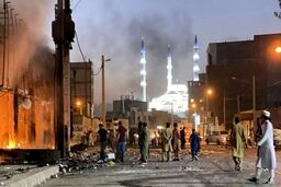 فیلم هایی از حمله تروریستی به کلانتری 16 زاهدان