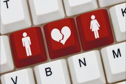پشت پرده طلاق غیابی خانم وکیل از شوهر فیس بوکی