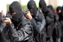 گروگانگیری زن میانسال در فست فودی غرب تهران، جوان گروگانگیر شکست عشقی خورده بود
