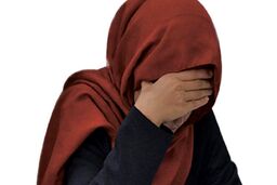 رفتار غیراخلاقی شوهر معتاد با همسر 16 ساله
