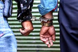 مردی پسرش را ربود تا به فکر مهاجرت نیفتد
