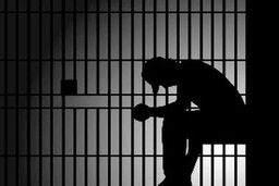 از دست 5 زنم فرار کردم؛ اما متهم به قتل همسایه شدم