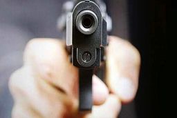 تعیین مجازات برای مردی که دخترش را با شلیک گلوله به قتل رساند