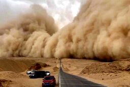 فیلم وحشتناک از توفان دوبی