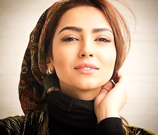 بیوگرافی مونا کرمی همسر دوم سپند امیرسلیمانی
