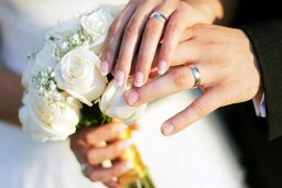 دختر برای ازدواج بدون اجازه پدر چه کار باید بکند؟