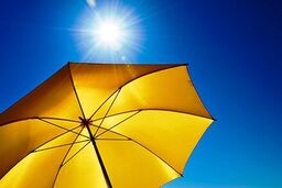 شدیدترین تابش اشعه فرابنفش چه ساعتی از روز است