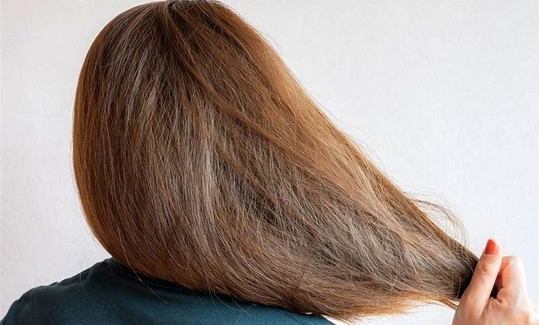 چه دلایلی موجب خشک شدن مو می‌شود؟