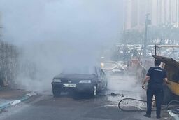 آتش‌سوزی پژو ۴۰۵ جلوی چشم همه در اتوبان مدرس/ عکس