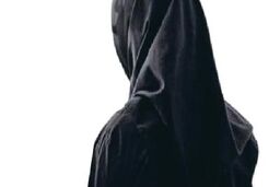 شوهرم به من شک دارد؛ زندگی‌ام سیاه شده