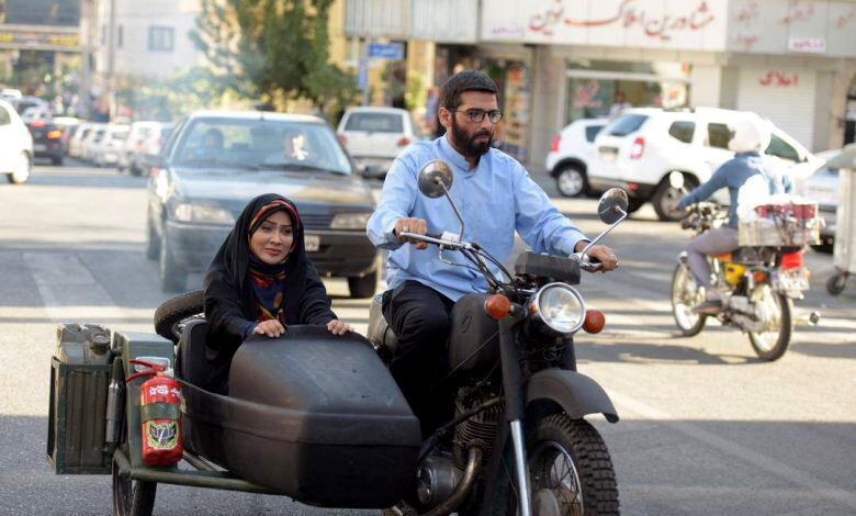 خلاصه داستان فیلم سلام علیکم حاج آقا+ علت توقیف