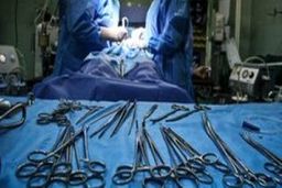 مرگ پزشکی که غیرقانونی عمل‌ تغییر جنسیت انجام می‌داد