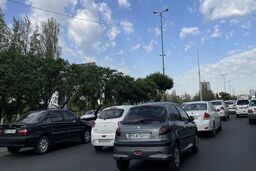 ترافیک سنگین در محورهای ورودی تهران/ بارش باران در برخی از جاده‌های شمالی کشور