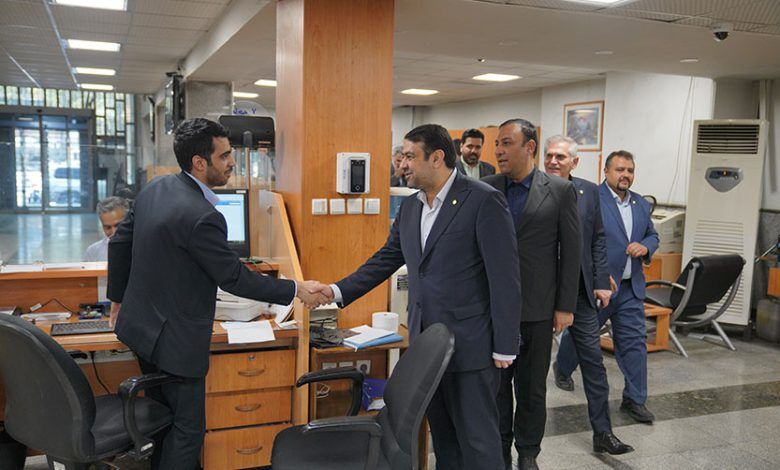 نجارزاده: استمرار خدمات بانکی و درگاه های غیرحضوری بانک ملی ایران در سراسر کشور