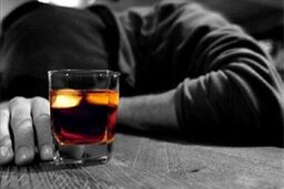 شمار مسموم شدگان مصرف مشروبات الکلی در البرز به ۹۵ نفر رسید