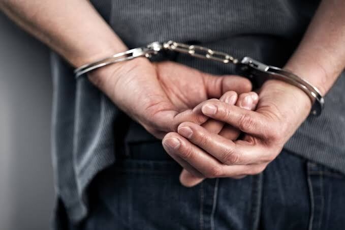 متهم ادعا کرد: دو مرد همشهری‌ام را کشتند و فرار کردند، من بی‌گناهم