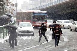 گزارش پلیس از قفل شدن خیابان‌های تهران