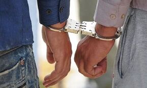 دستگیری موتورسوار با گوشی سرقتی در خیابان استخر / فرار همدست متهم پس از توقف موتورسیکلت
